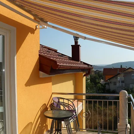 Gubo شقة بيليس